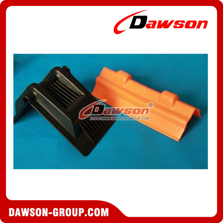 plastic-corner-protectors-for-tie-down-lashing-straps